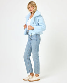 Ice Blue | Model: Lura (size: S) 