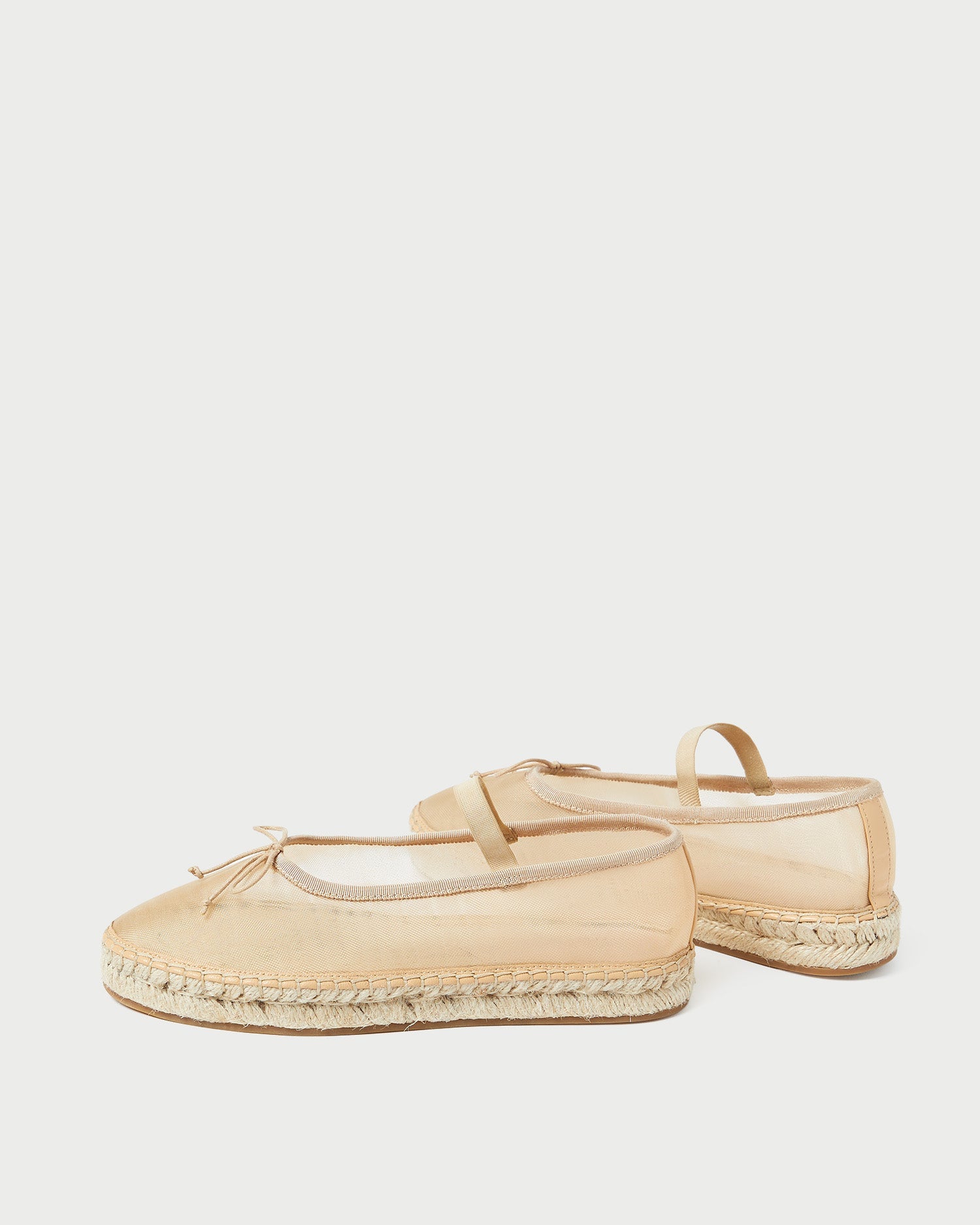 Color: Caramel