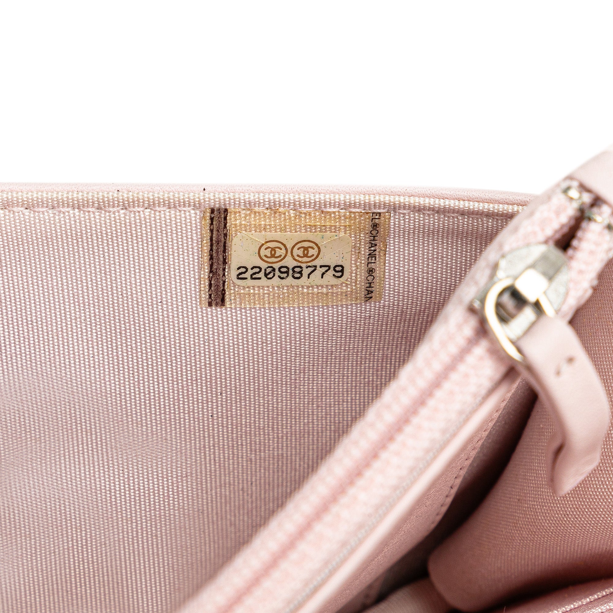Chanel | Pre-Owned Canvas Deauville Wallet On Chain | Pink/Light Pink