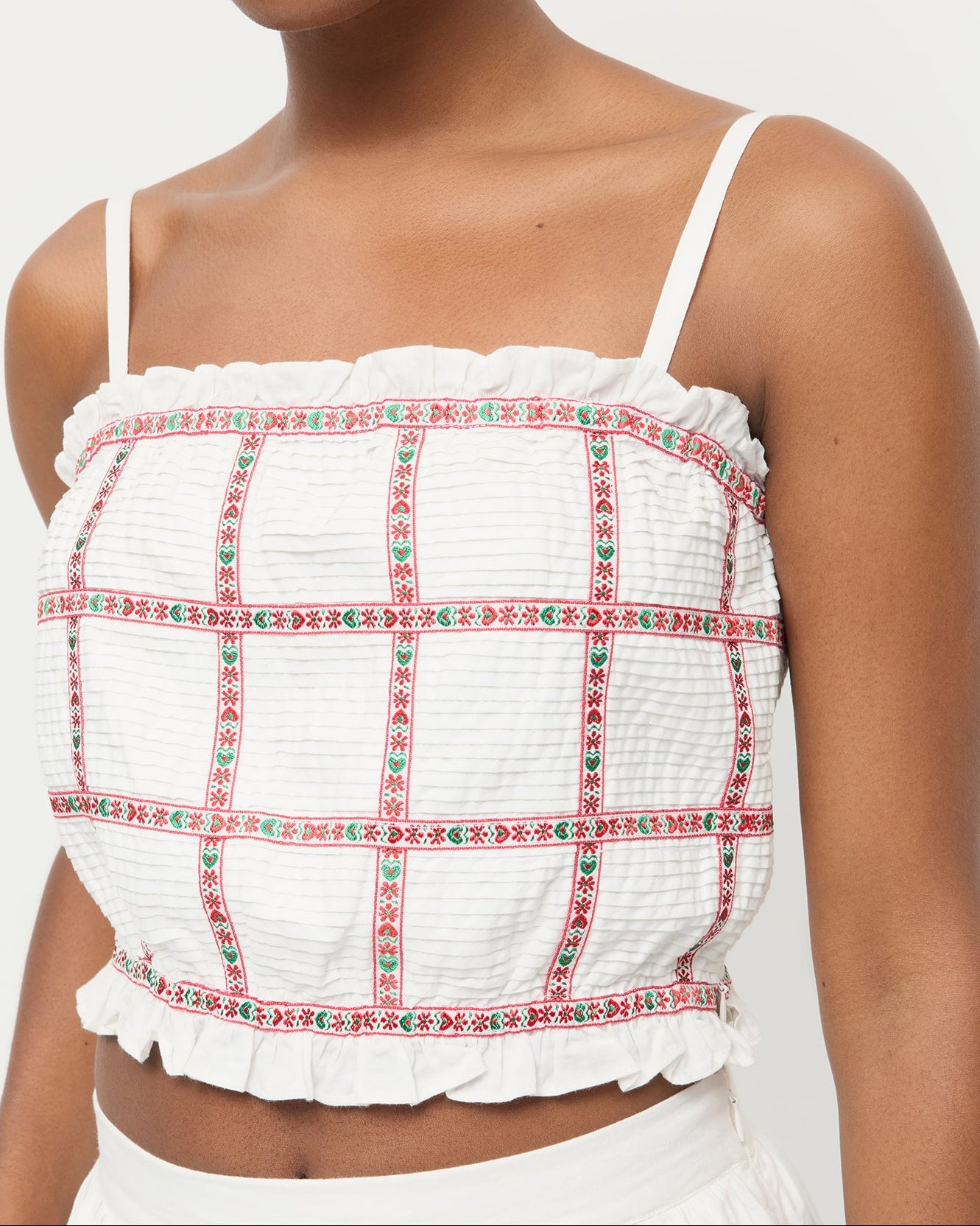 Color: Cream/Red Ribbon