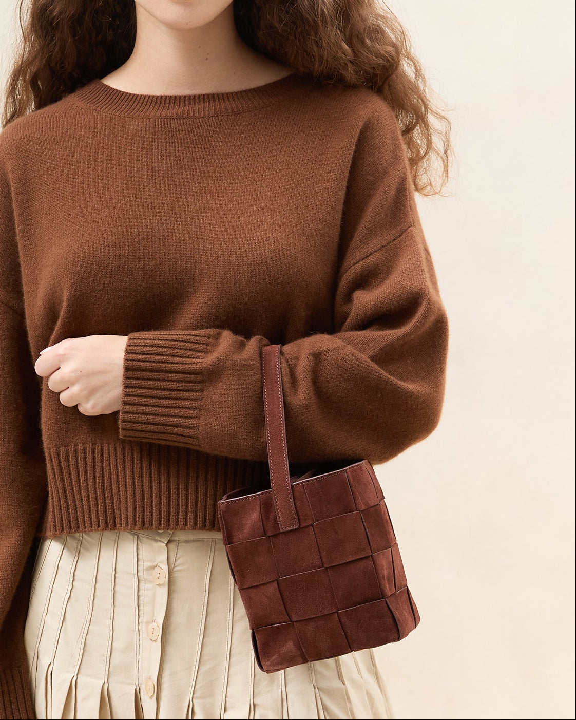 Color: Espresso