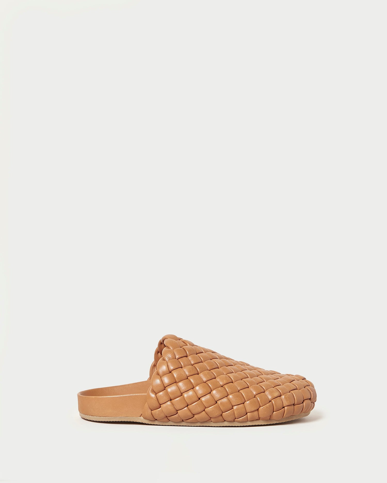 Color: Dark Sand