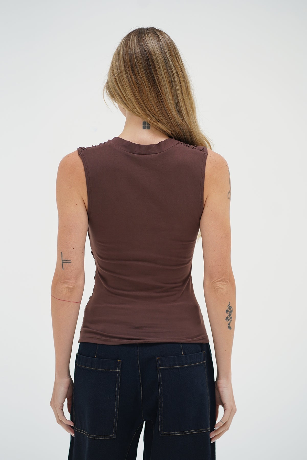 LNA Amani top in deep canyon
