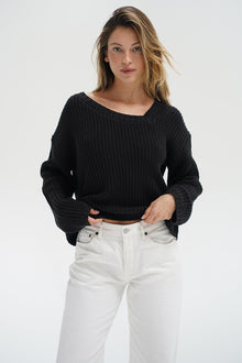 LNA Angle V neck Sweater in black