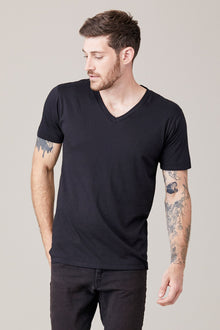 Men | Short Sleeve V Neck | Black