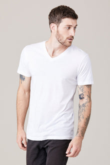 Men | Short Sleeve V Neck | White