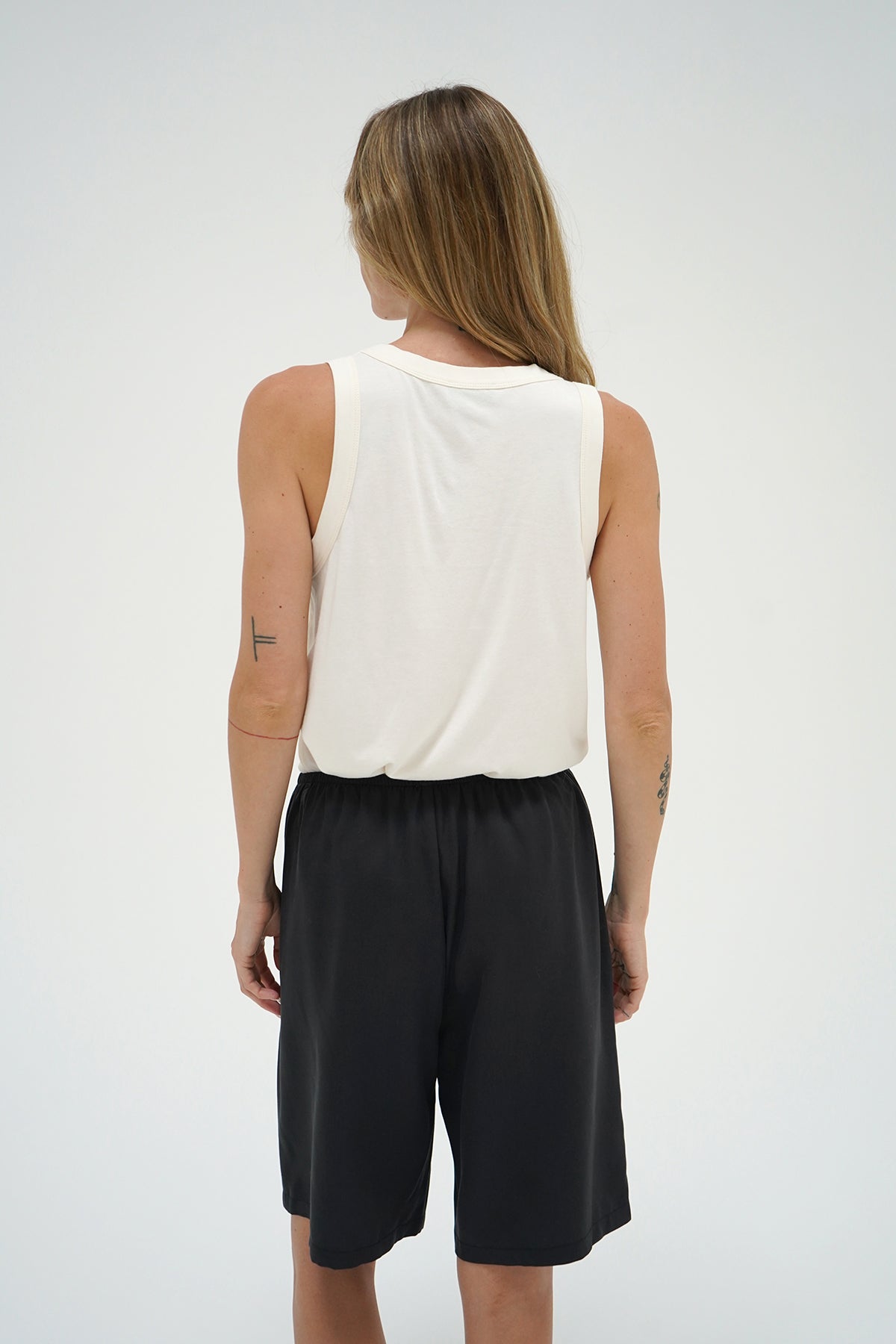 LNA Relaxed U Neck Tank in jet stream