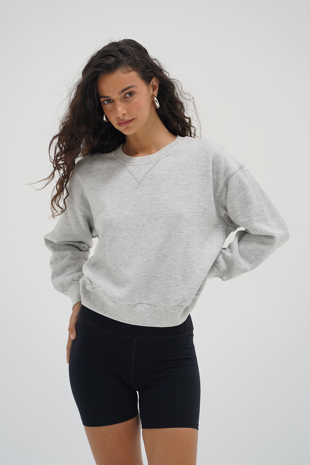 Women | Vintage Daniel Sweatshirt | Heather Grey