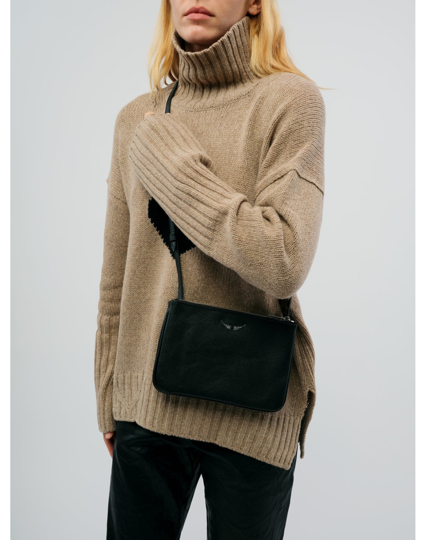 Duo Wings Grained Leather Bag | Black