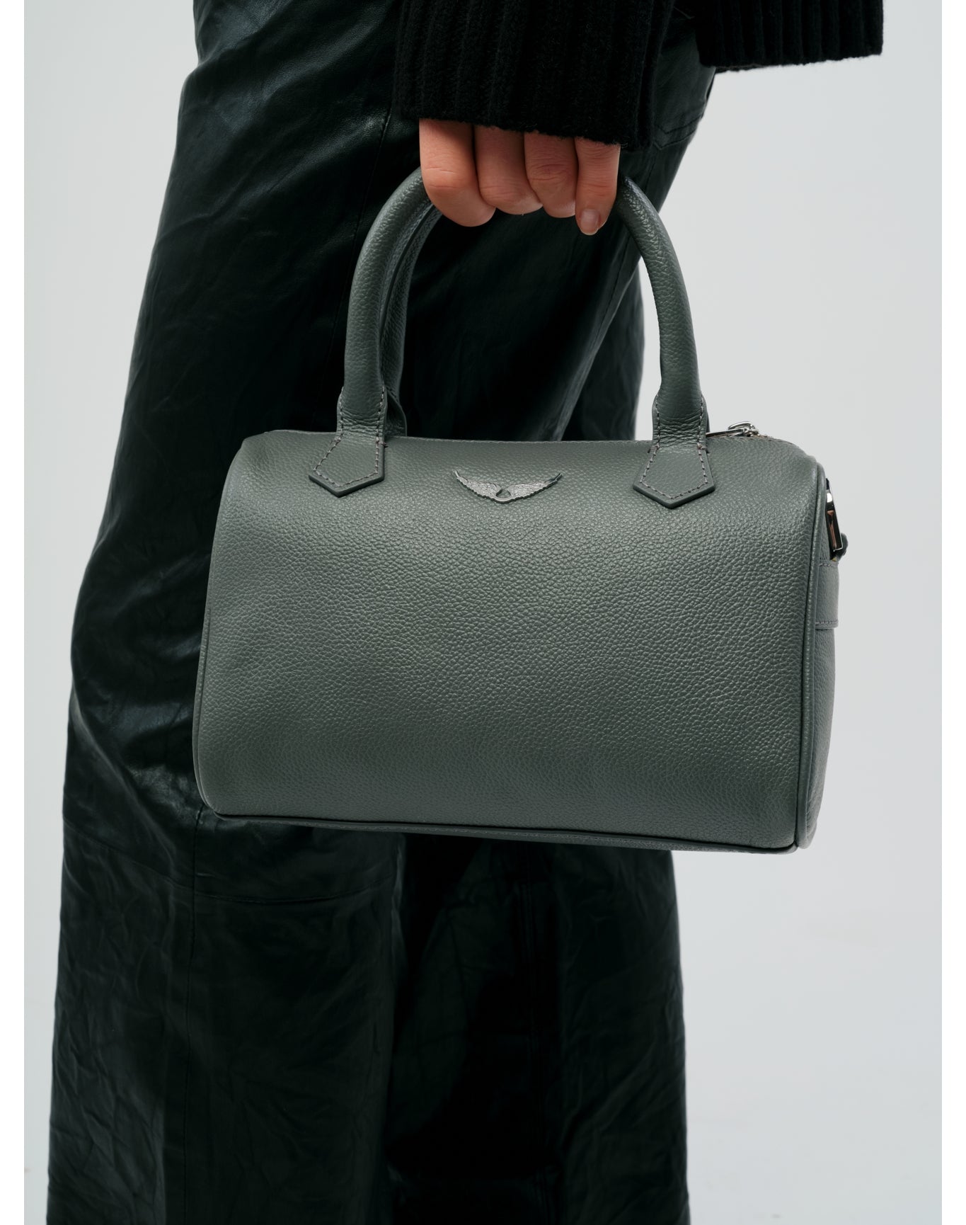 XS Sunny Wings Grained Leather Bag | Road