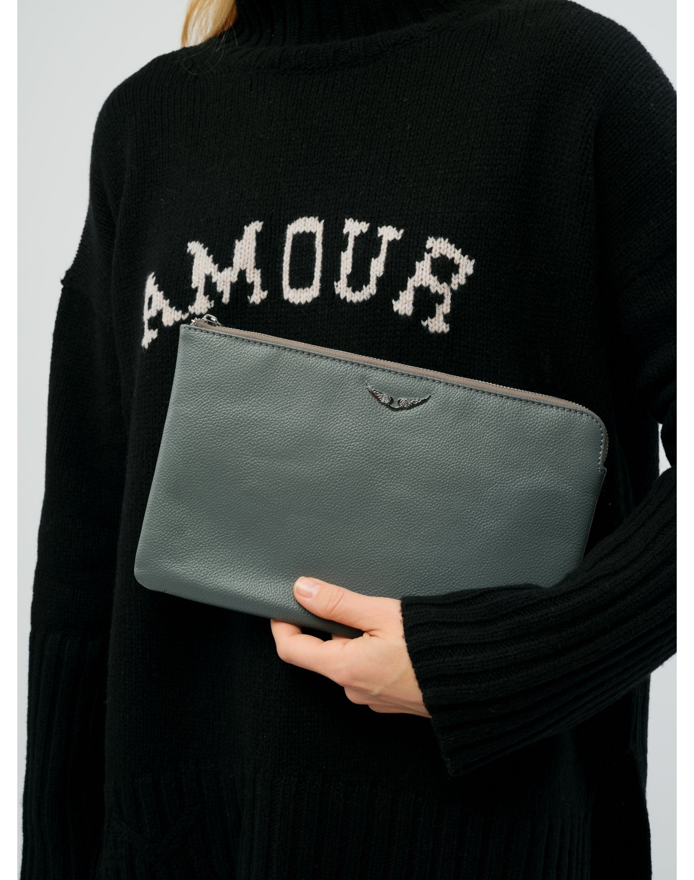 Uma Wings Grained Leather Small Pouch | Road