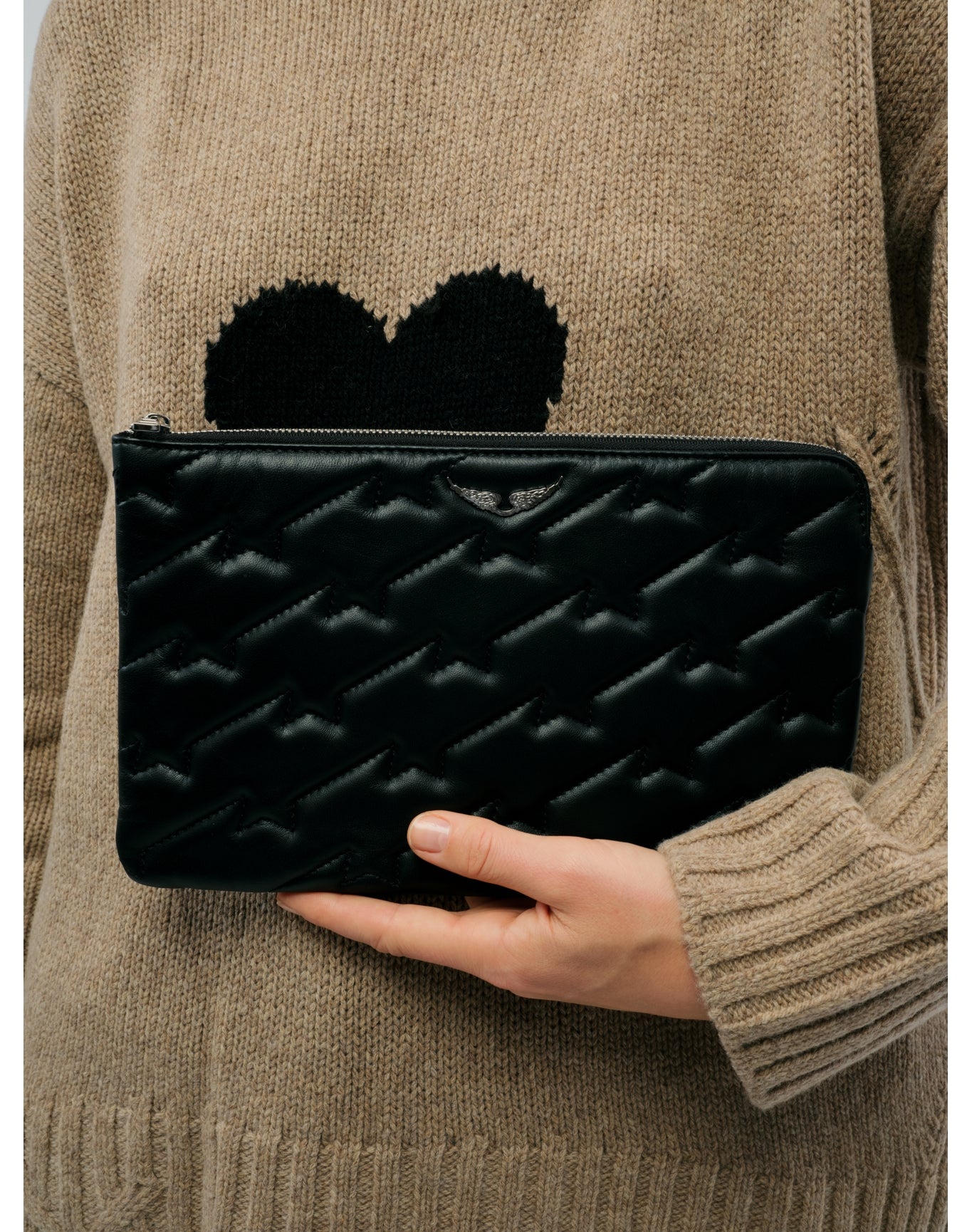 Uma Wings Zv Quilted Small Pouch | Black
