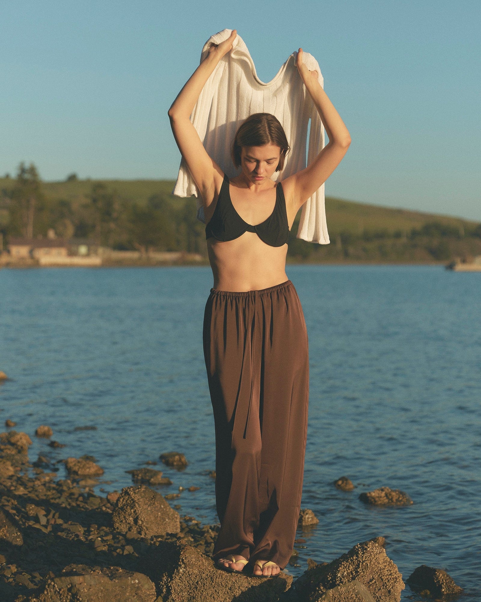 Helena | Dana Stretch-Waist Satin Pant in Size Small