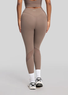 High-Waisted Stretch Performance Leggings | Cocoa