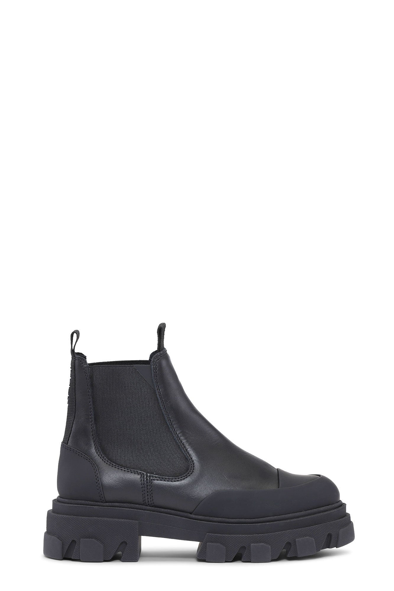 Low Leather Chelsea Boots | Black