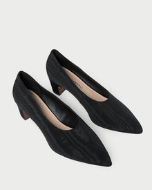 Color: Black Moire
