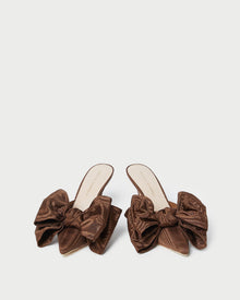 Color: Chocolate
