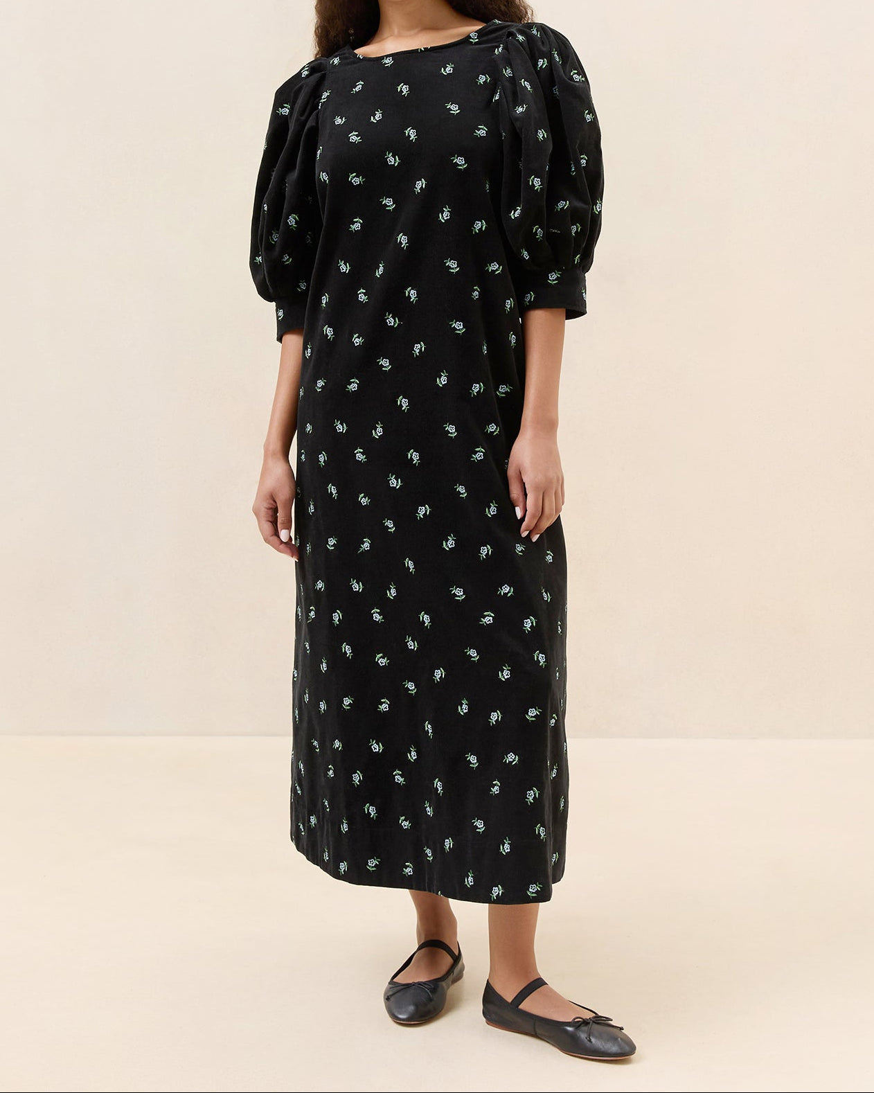 Color: Black Floral