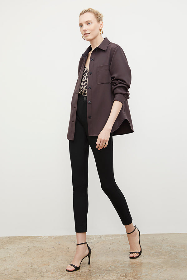 Side image of a woman wearing the Sammataro Jean in Black | Exclude