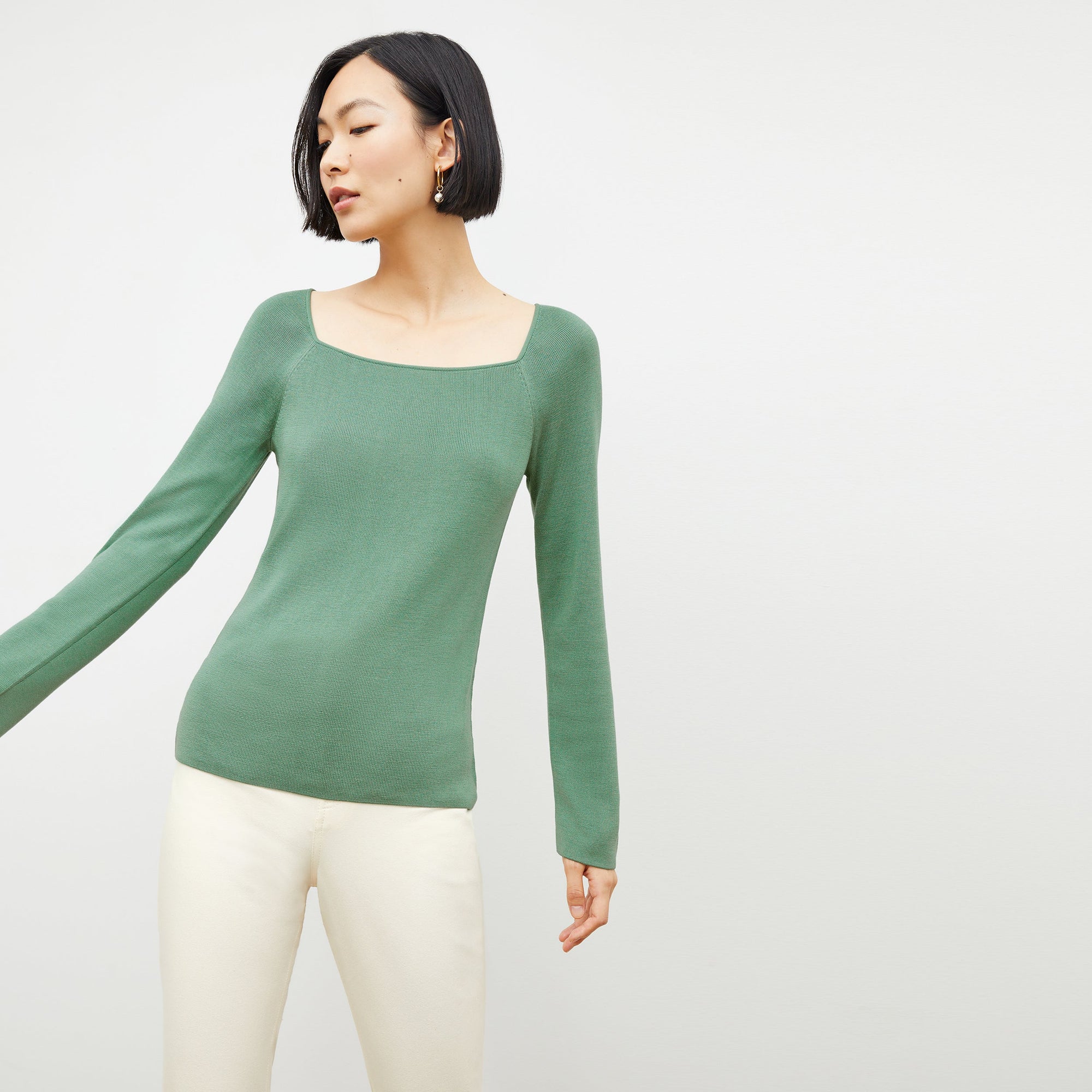 Front image of a woman standing wearing the Hockley Jean—Better Than Denim in Tusk | Exclude