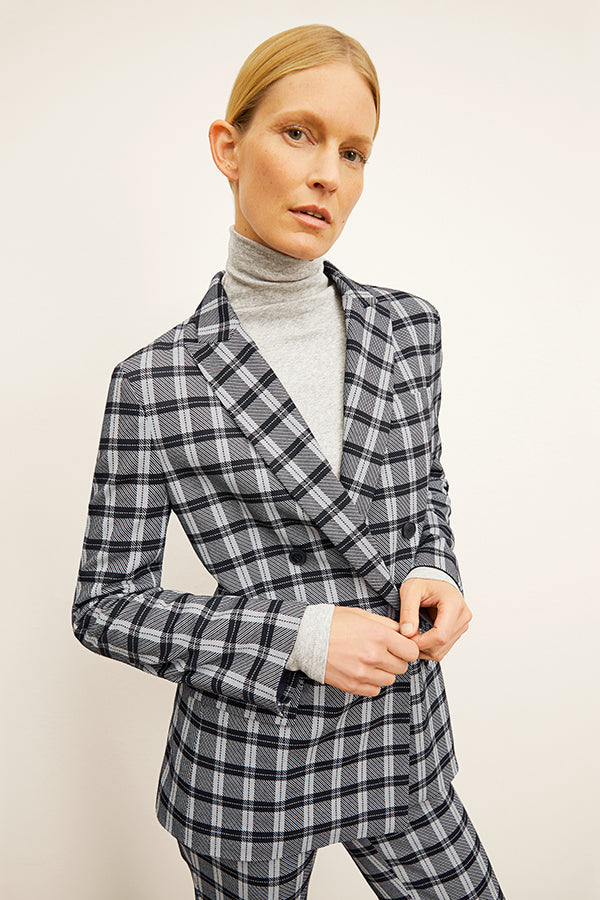 Front image of a woman wearing the O'Hara Blazer | Exclude