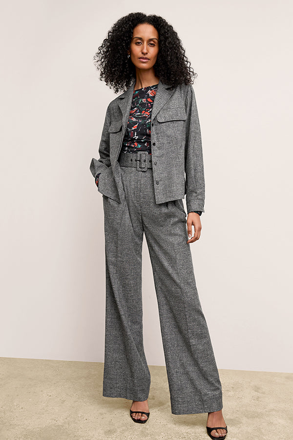 front image of a woman wearing the natalia jacket in black/white | Exclude 