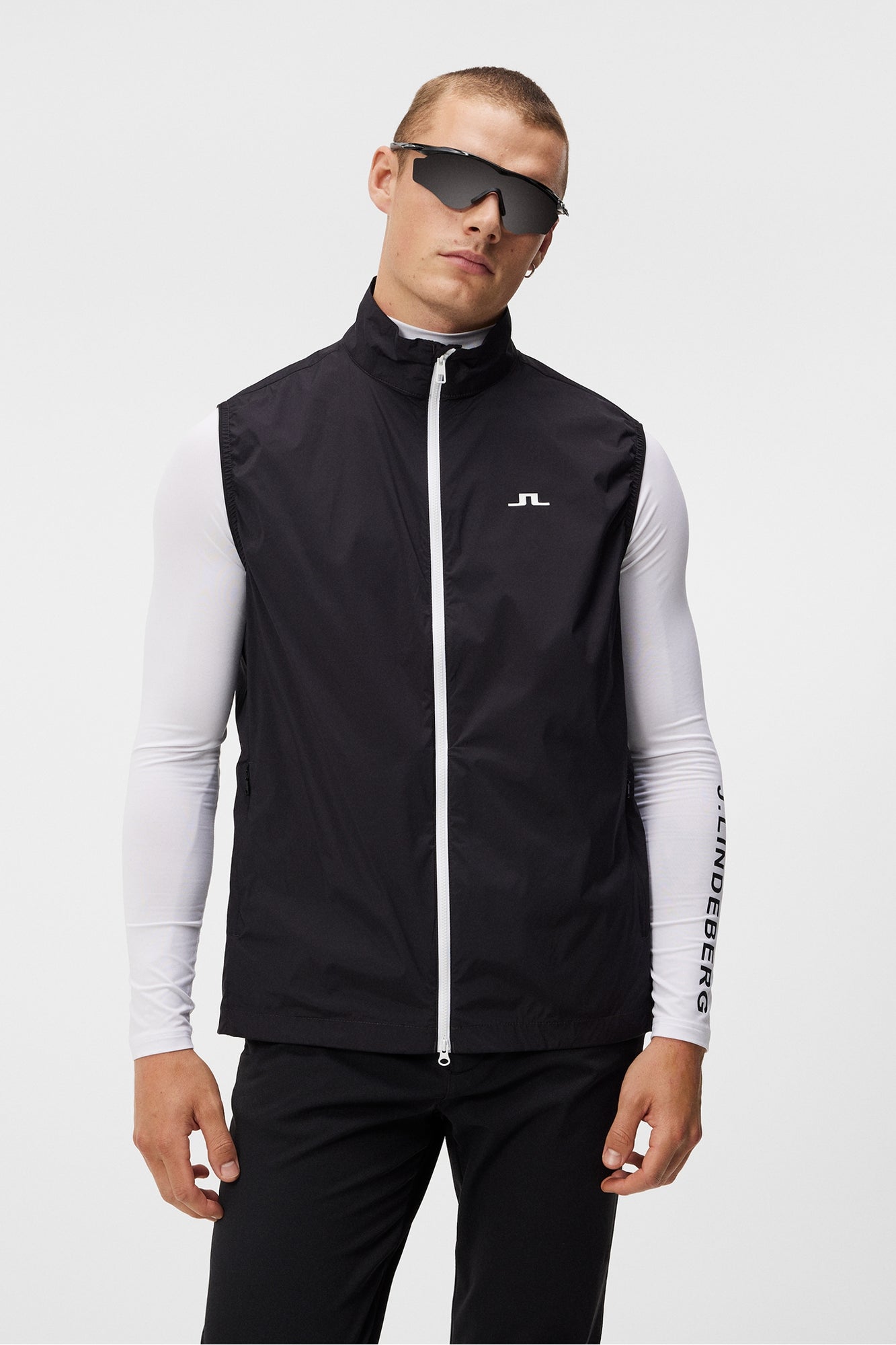 Men | Ash Light Packable Vest | Black