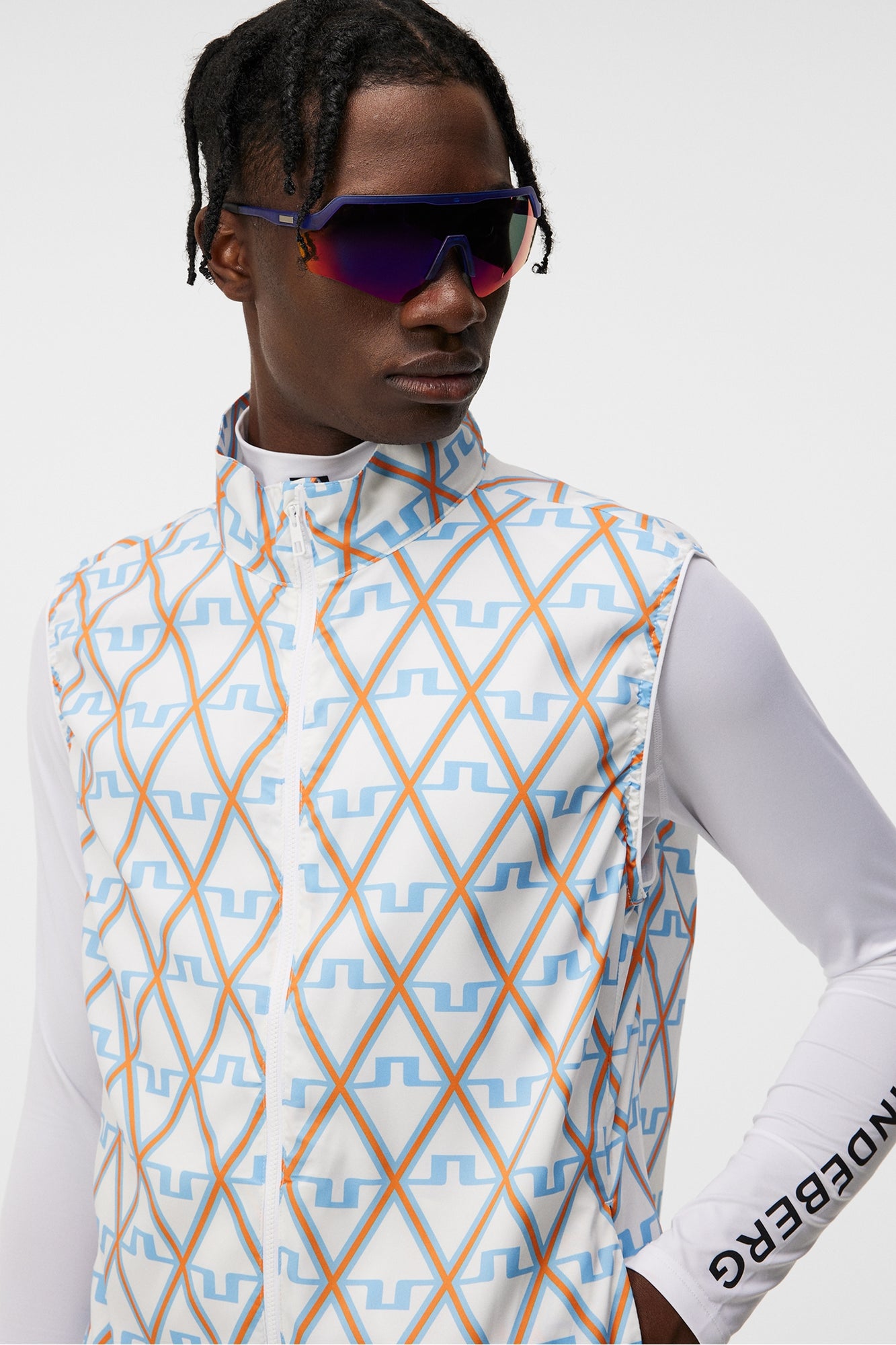 Men | Ash Light Packable Vest Print | Little Boy Blue Diamond