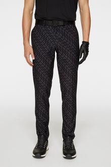 Men | Ellott Print Pant | Bias Bridge Black