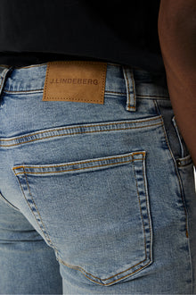 Men | Jay Active Indigo Jeans | Light Blue