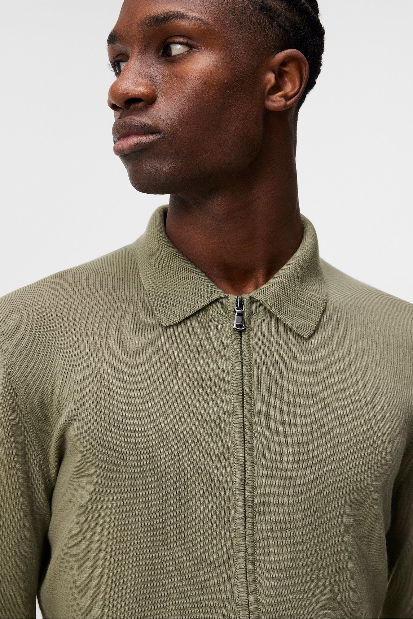 Men | Nyle Light Merino Zip Cardigan | Oil Green