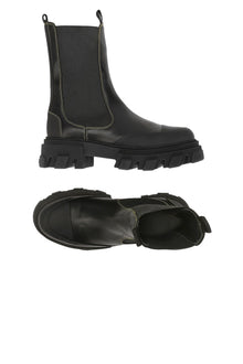 Mid Chelsea Boots | Black (V2)