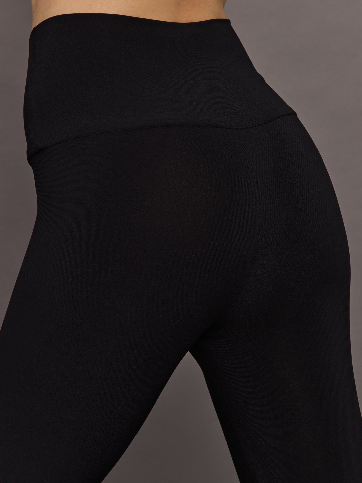 Fringe Hem Cropped Legging | Black