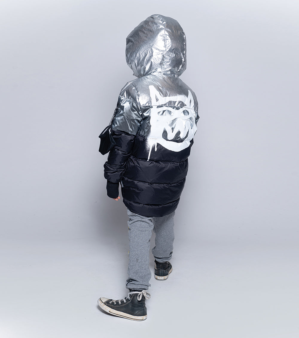 Kid | Trio Mischief Cat Down Jacket | Black x Silver
