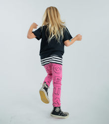 Kid | A-Z Leggings | Hot Pink