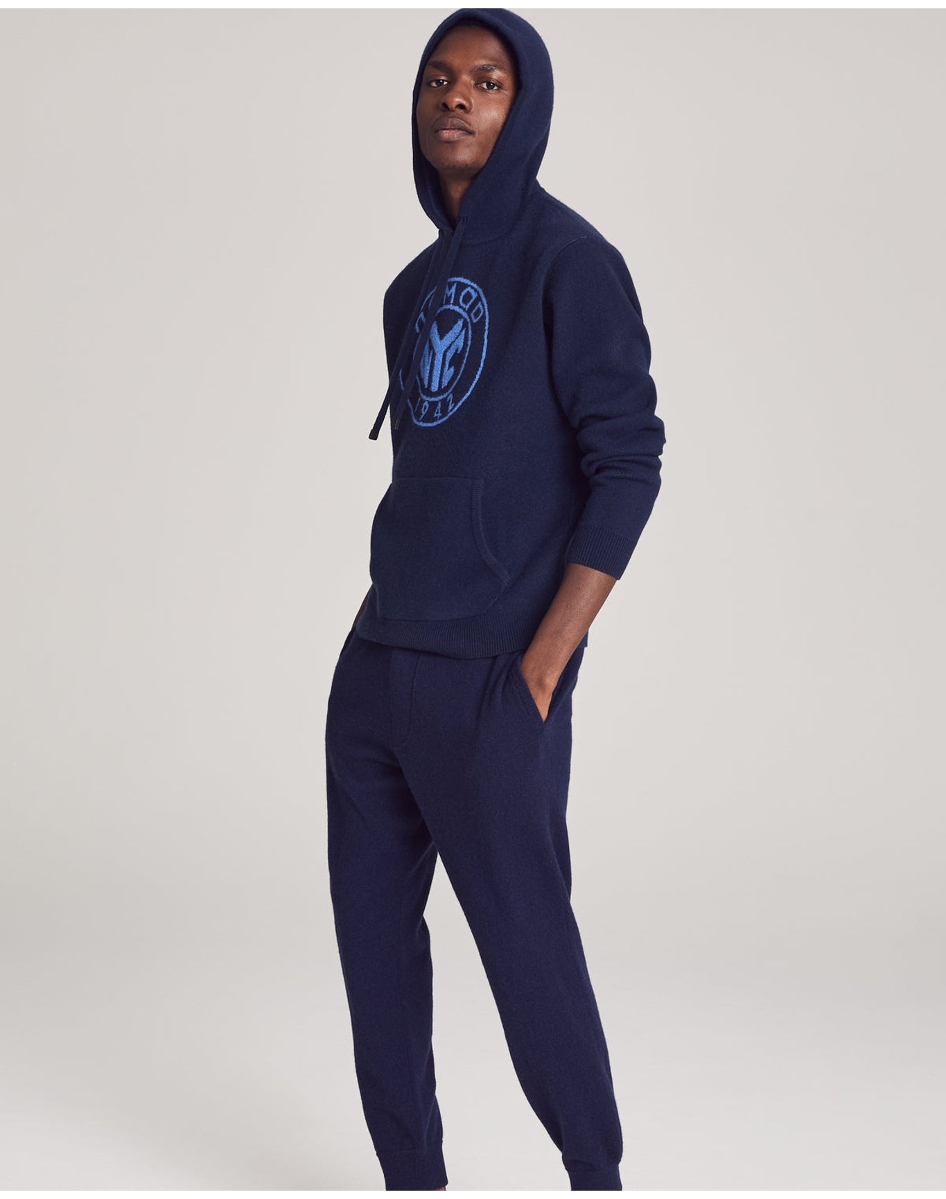 Nomad1942 | Men | Chester Thick Cashmere Hoodie | Midnight