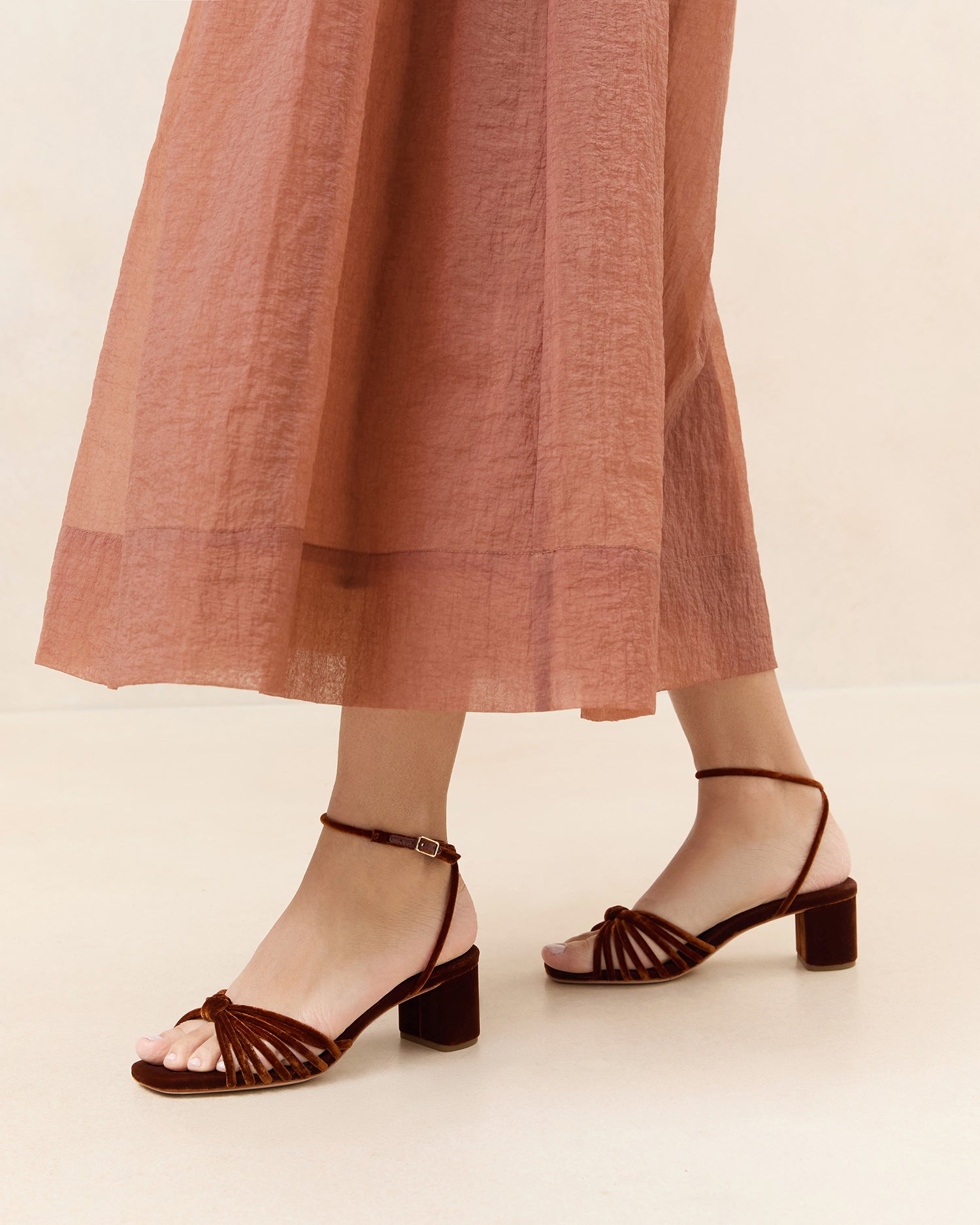 Color: Sienna
