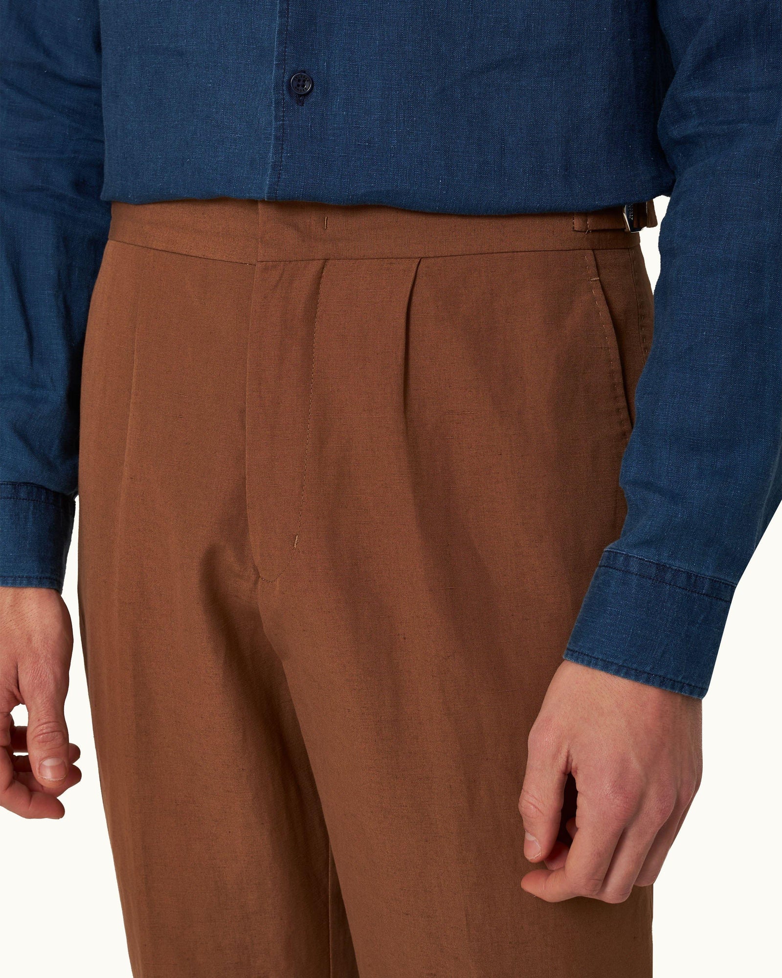 Carsyn Slim Fit Tapered Cotton-Linen Trousers Woven In Italy in Cinnamon Coffee colour | Cinnamon Coffee