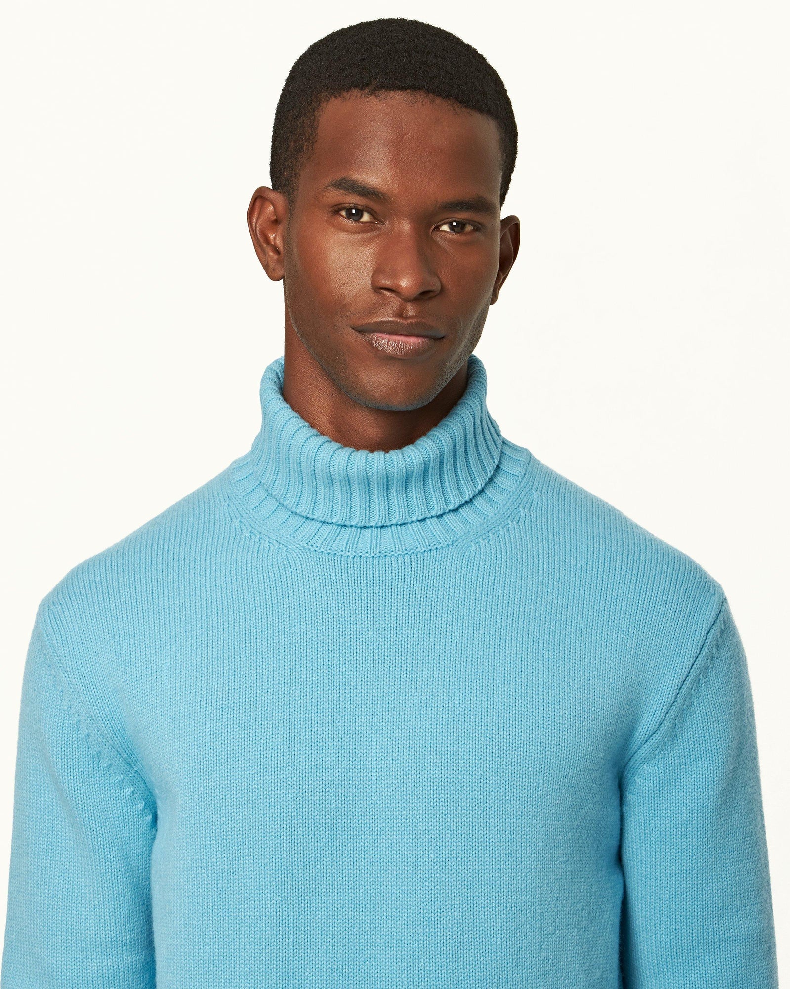 Coastline Tailored Fit Merino-Cashmere Roll Neck Jumper | Coastline