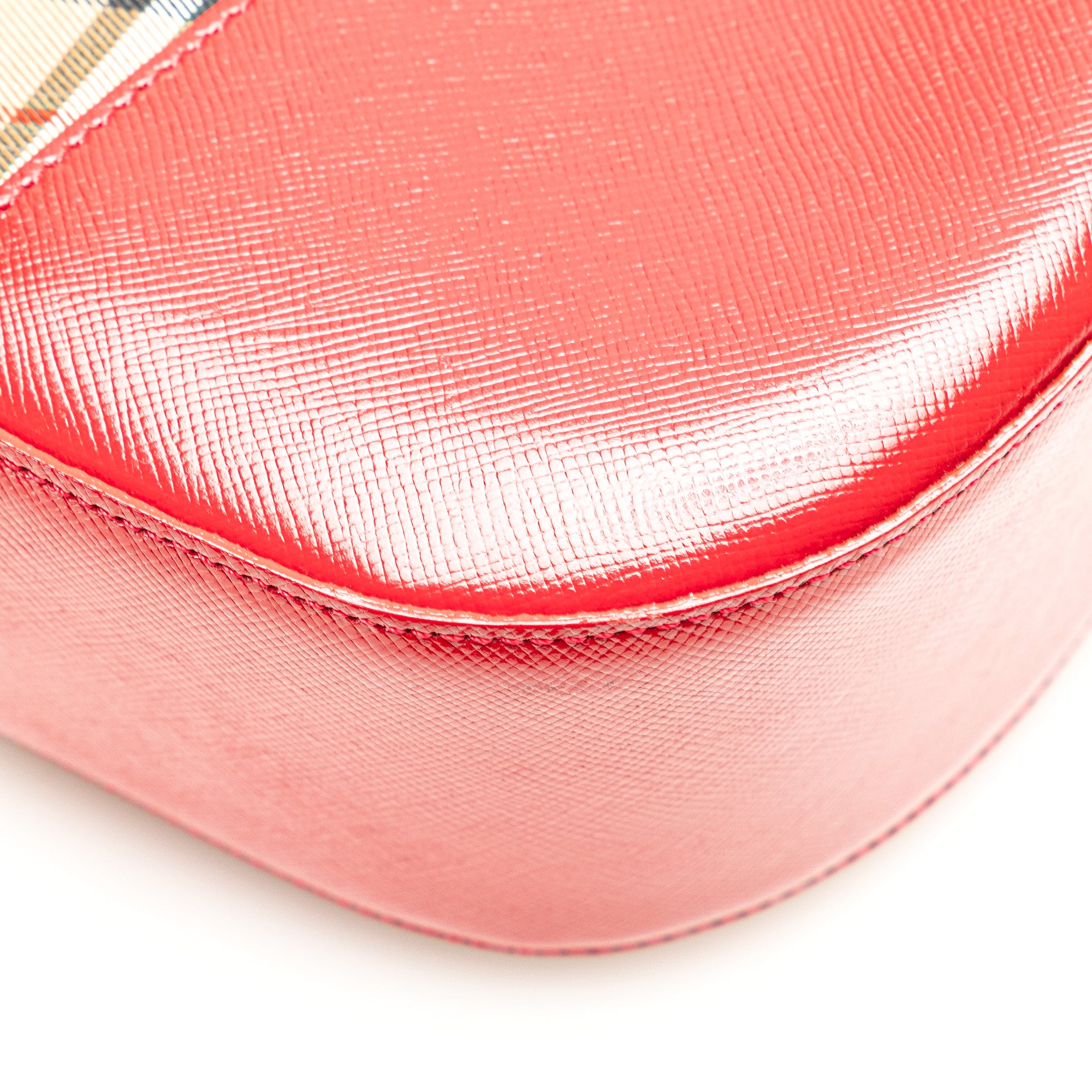 Burberry | Pre-Owned Haymarket Check Canvas Tote | Brown/Beige