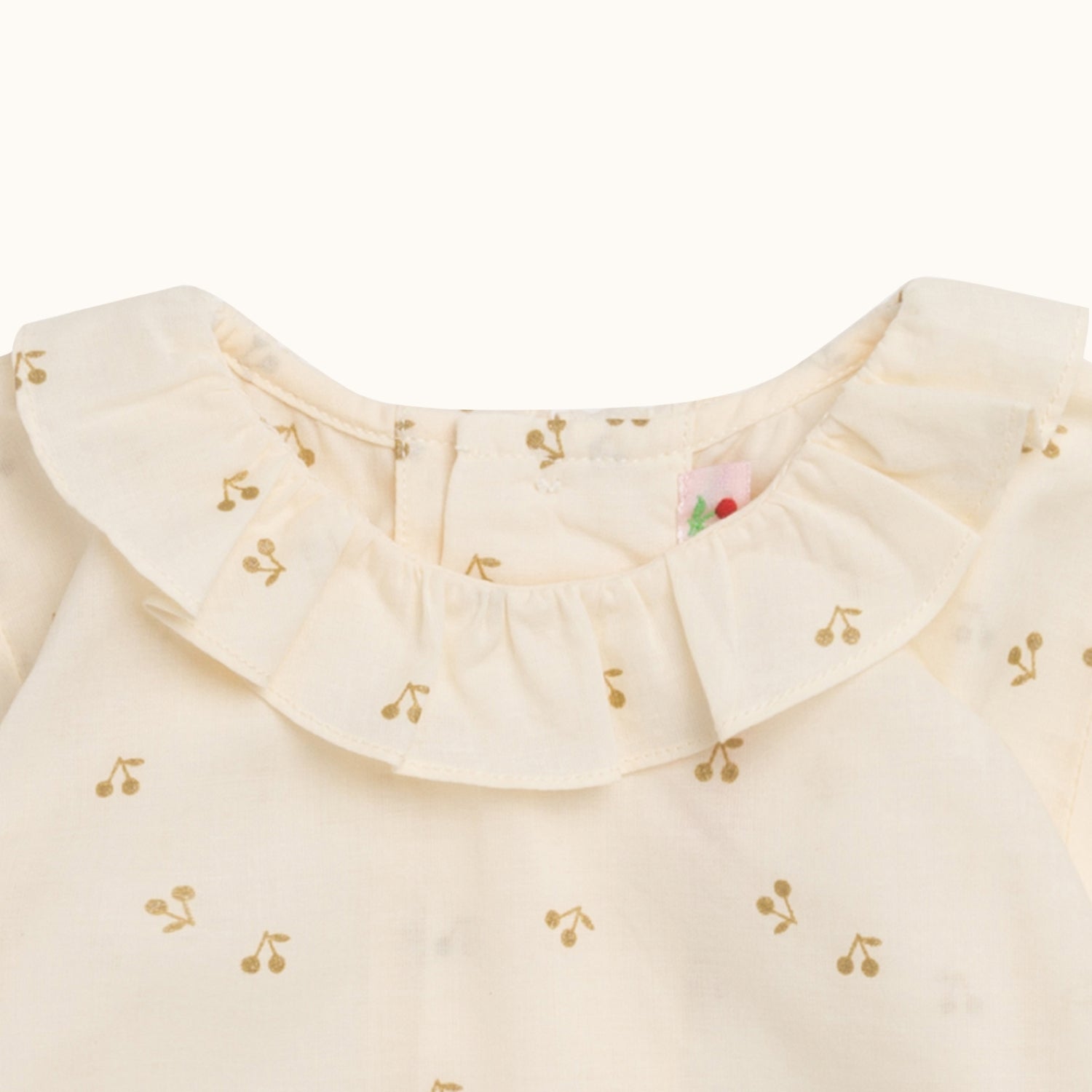 Girl | Ganiti Blouse | Gold