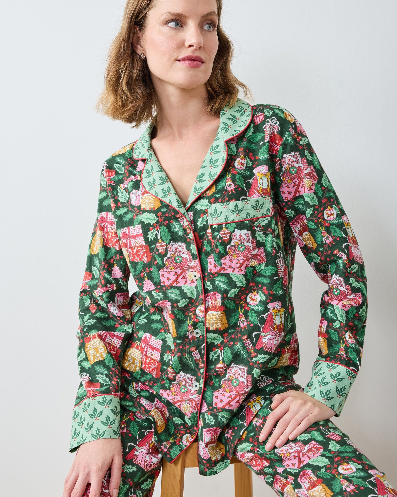 Holly Gifts - Lightweight Flannel Long PJ Set - Garland - Printfresh