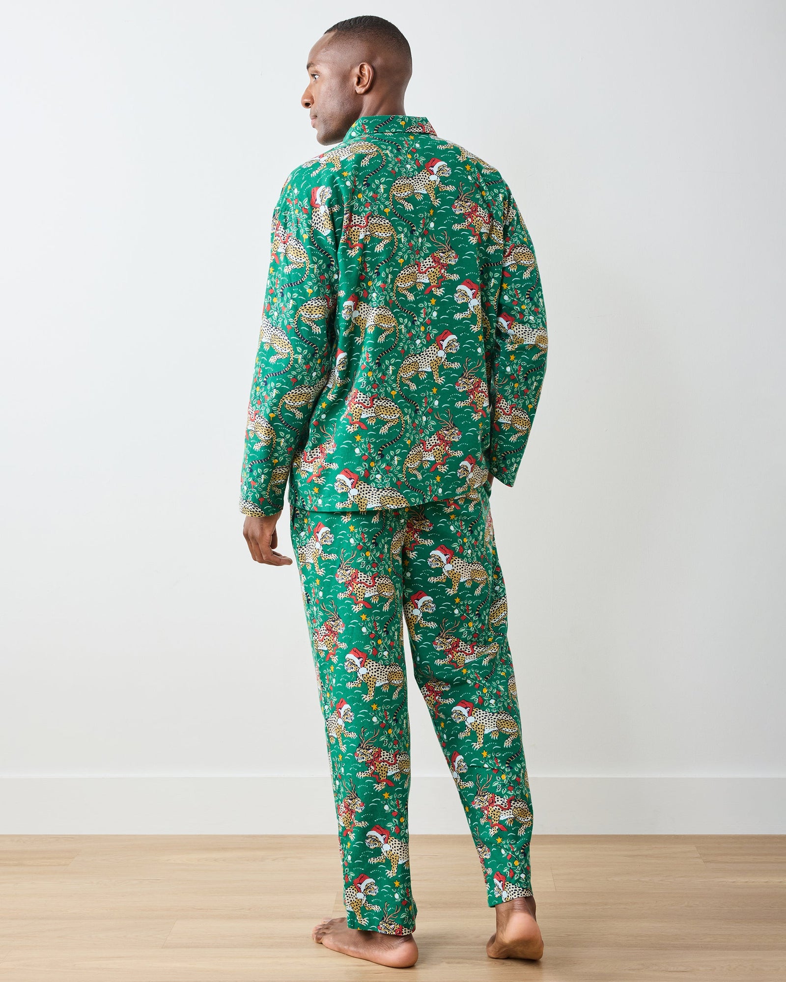 Back view of the men's mistletoe long-sleeve pajama set