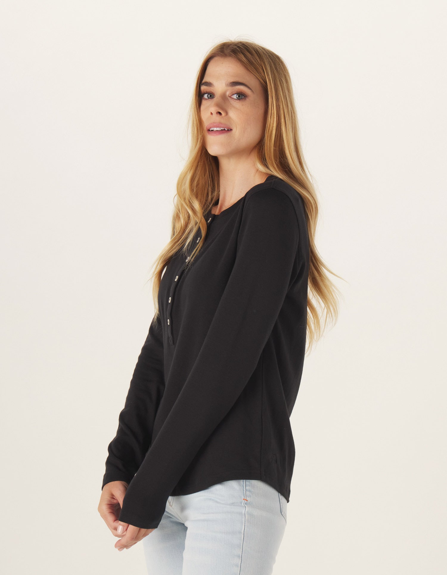 Women | Puremeso Henley | Black