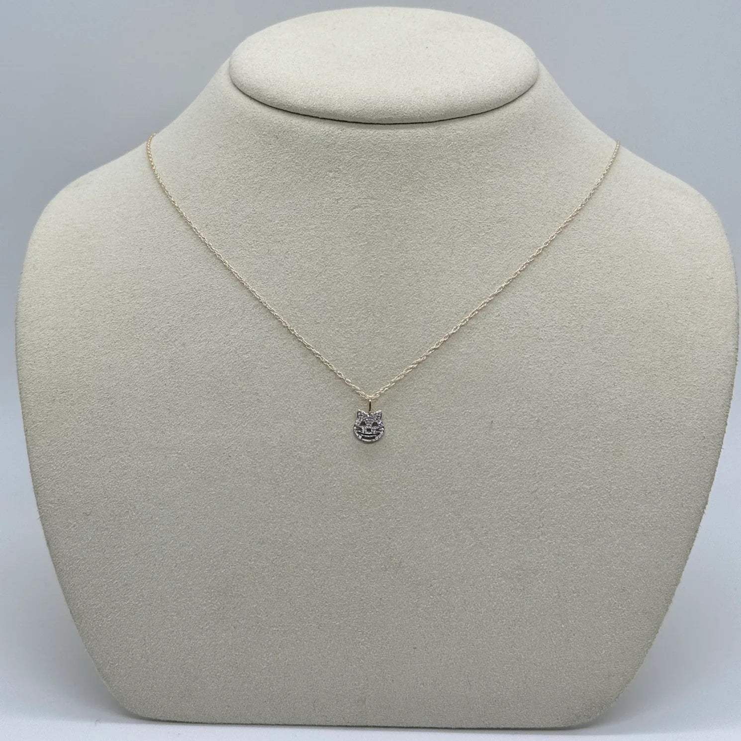 Pave Smiley Cat Necklace | 10K Yellow Gold | White Pave Diamond