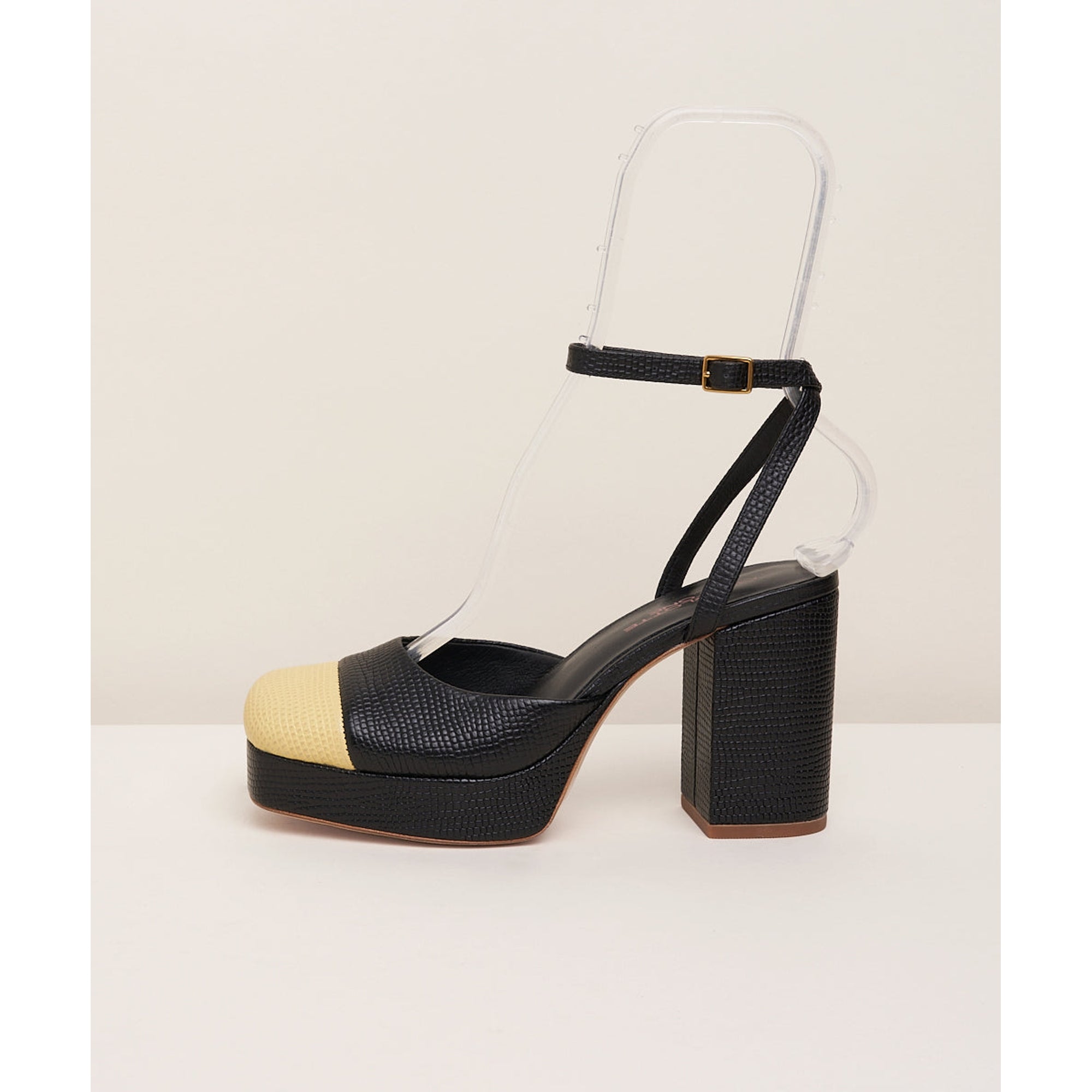 Petra Retro Platform Heel | Black