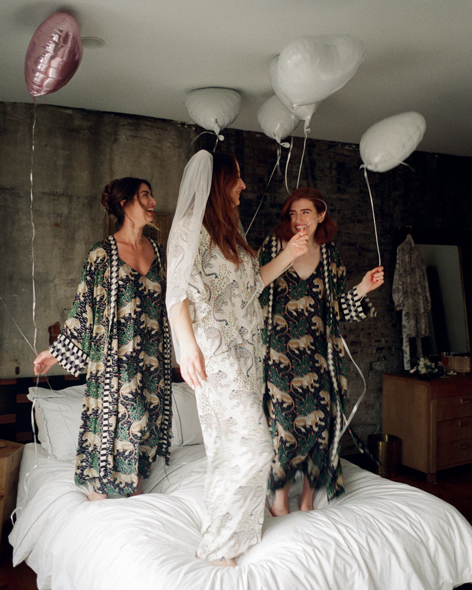 Bagheera - Tall Eco Satin Wildest Dreams Set - Wedding Cake - Printfresh