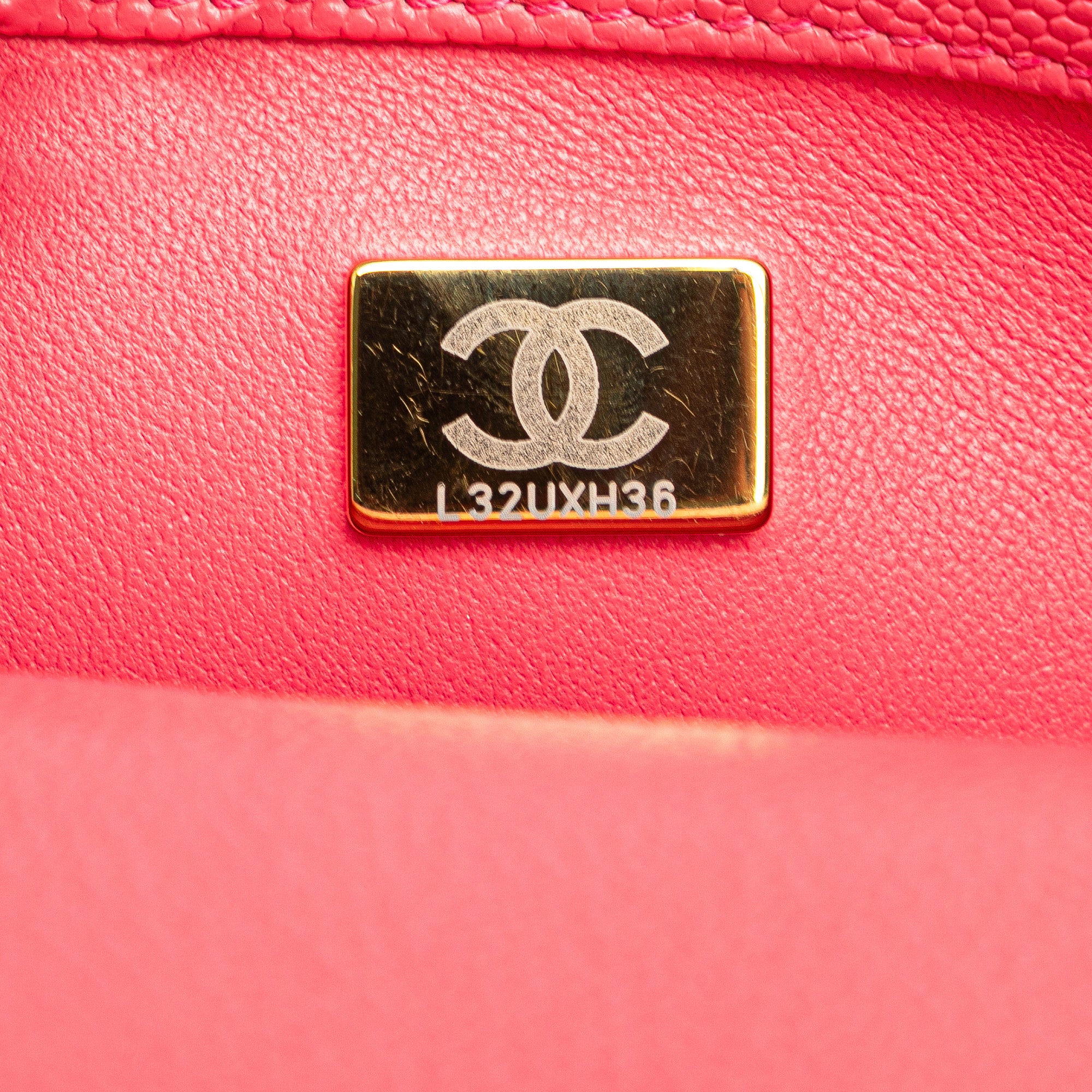 Chanel | Pre-Owned Mini Quilted Caviar Sweetheart Flap | Pink/Dark Pink