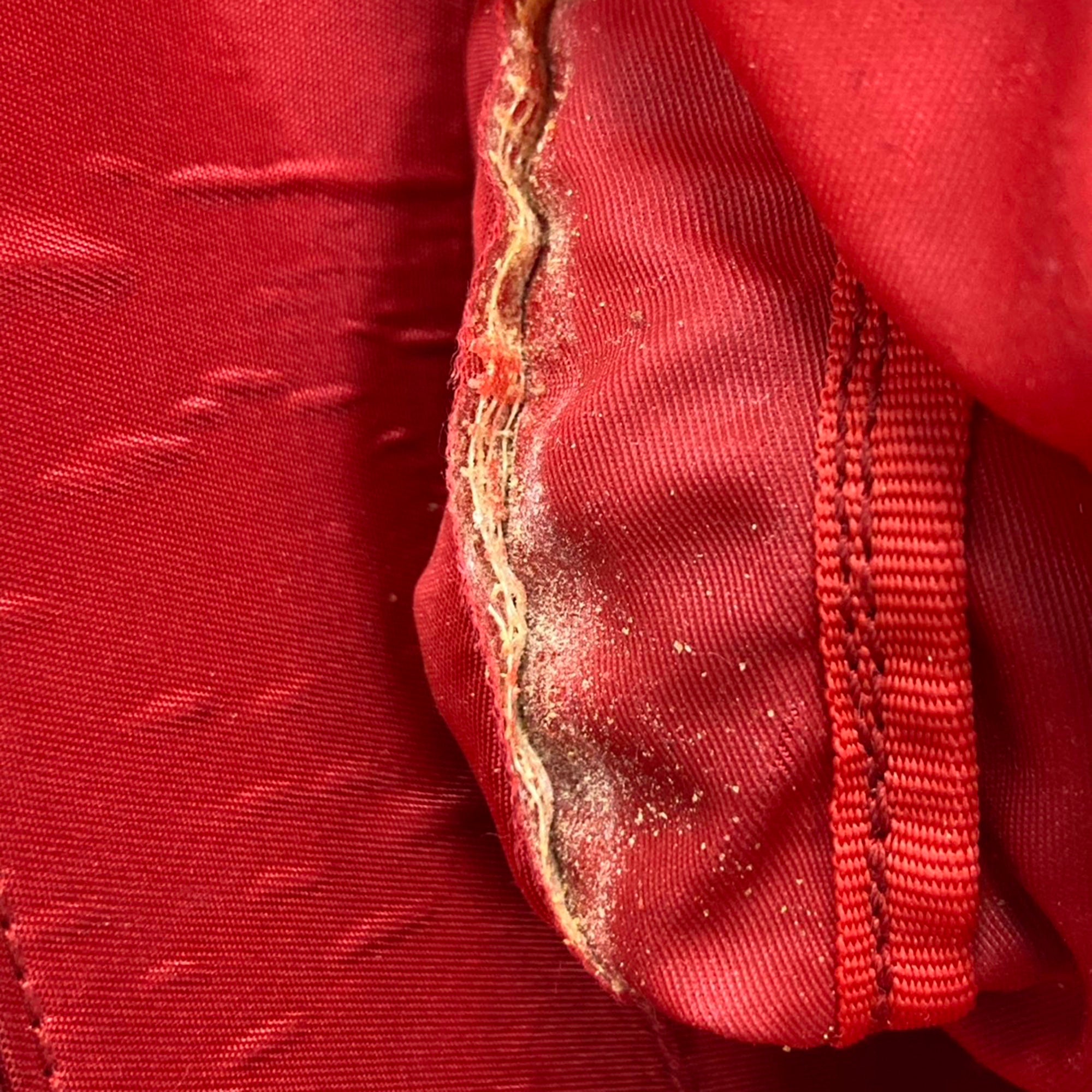 Prada | Pre-Owned Tessuto Zip Buckle Messenger Bag | Red