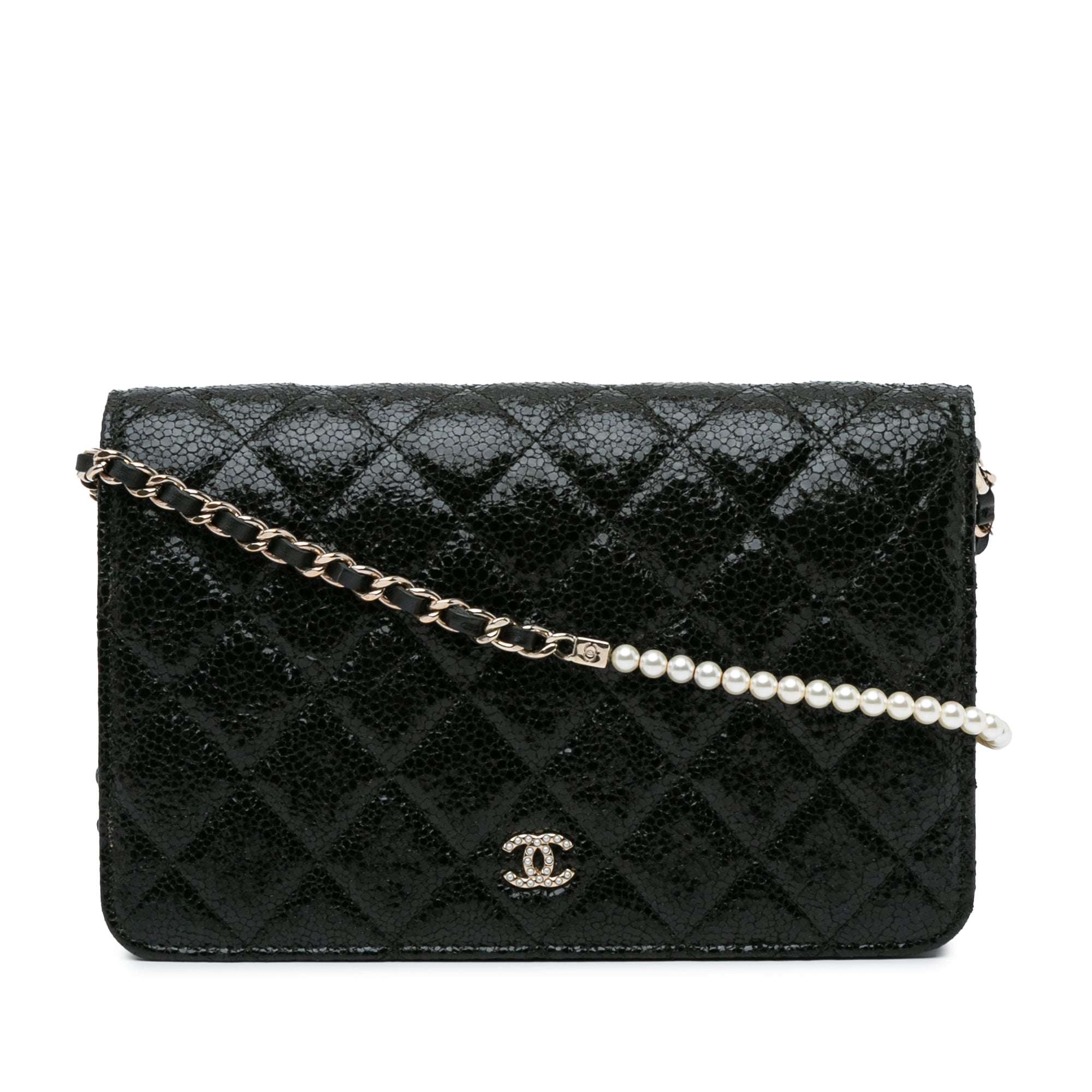 Chanel | Pre-Owned Quilted Crackled Patent Pearl Strap Wallet On Chain | Black